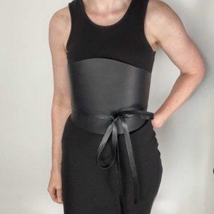 Dehanche-inspired 'Two Ways Corset Belt' with tie straps